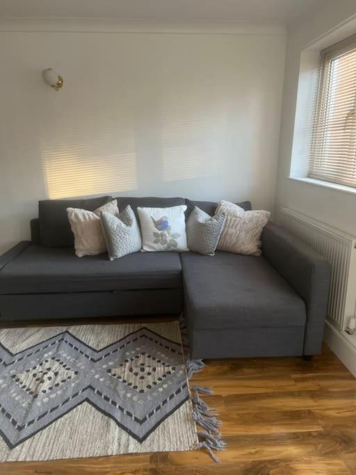 Home In Basildon, Essex Екстериор снимка